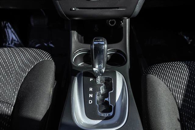 Used 2020 Dodge Journey SE image 18