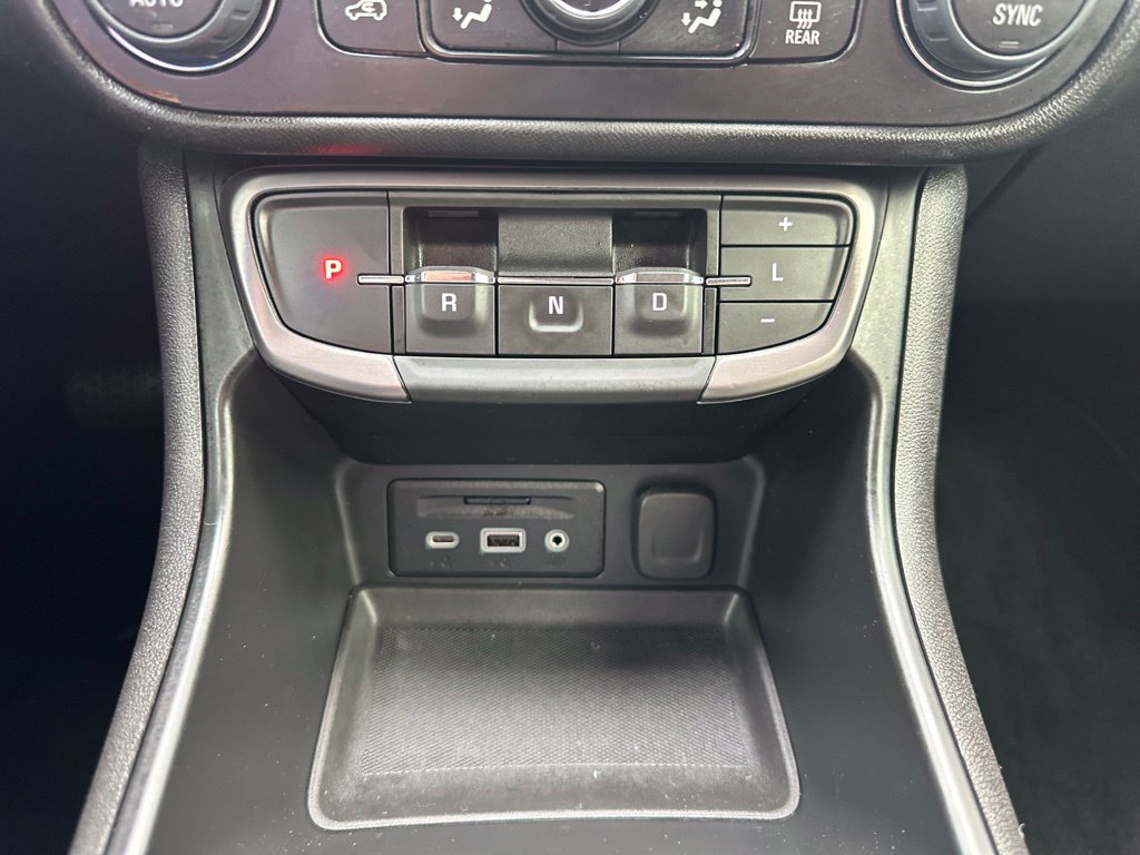 Certified 2024 GMC Terrain AT4 w/ Infotainment Package II AWD/4WD image 6