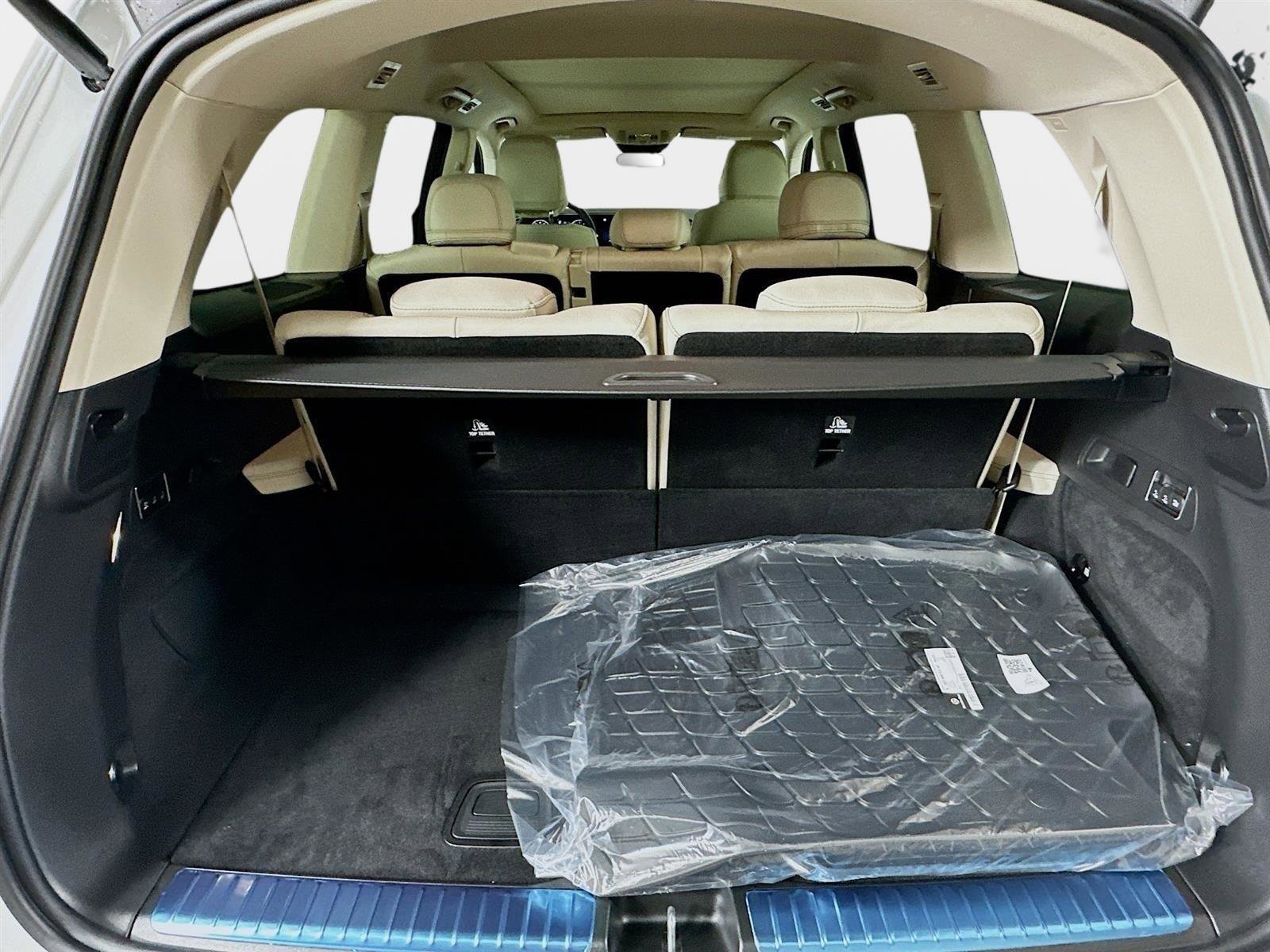 Used 2026 Mercedes-Benz GLS 450 4MATIC image 35