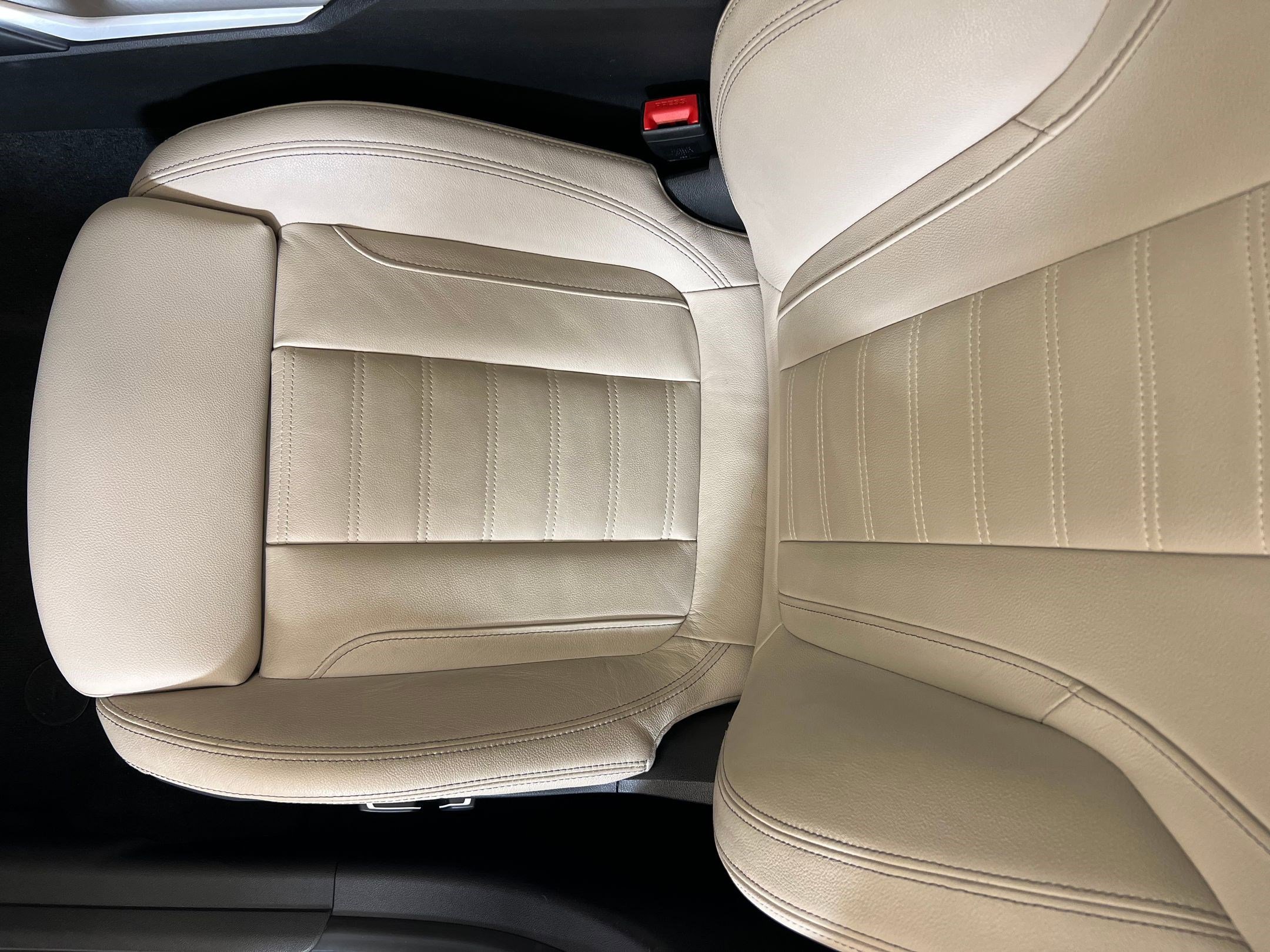 Used 2025 BMW M340i xDrive w/ Premium Package image 23