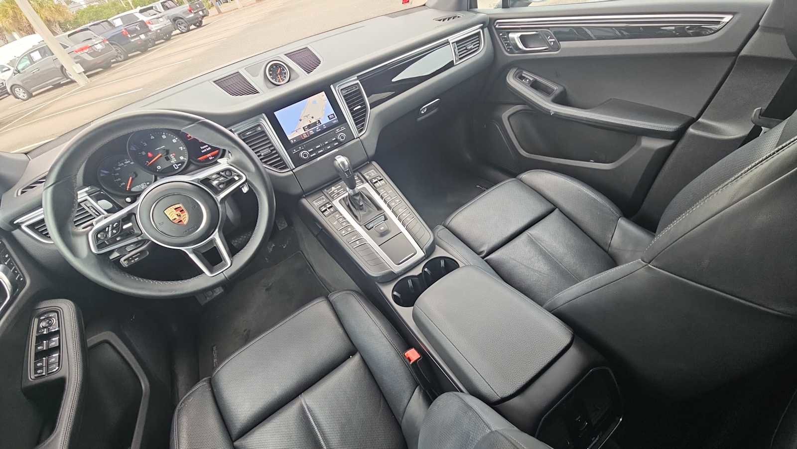 Used 2017 Porsche Macan image 23