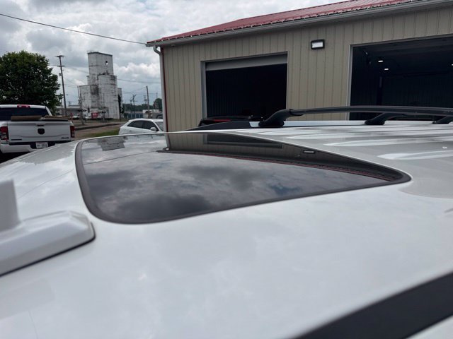 Used 2016 Chevrolet Suburban LTZ AWD/4WD image 9