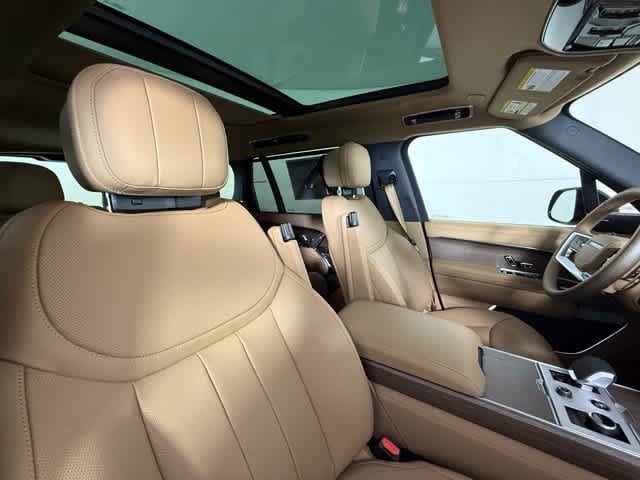 New 2027 Land Rover Range Rover Long Wheelbase SE AWD/4WD image 31