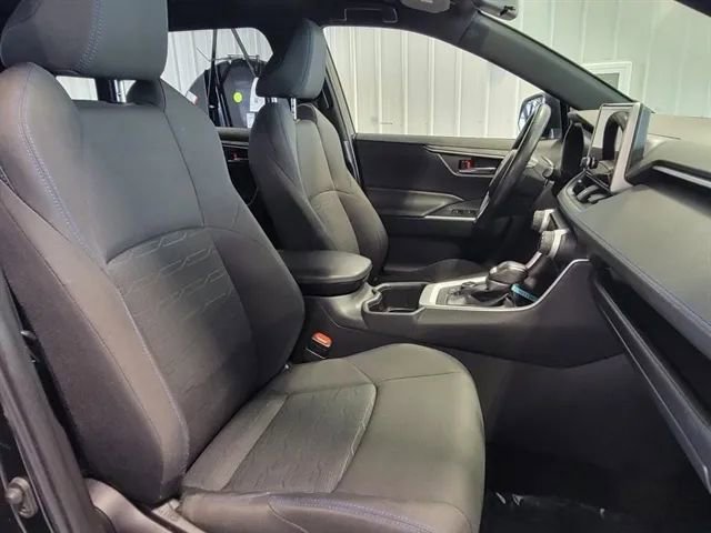 Used 2023 Toyota RAV4 SE AWD/4WD image 22
