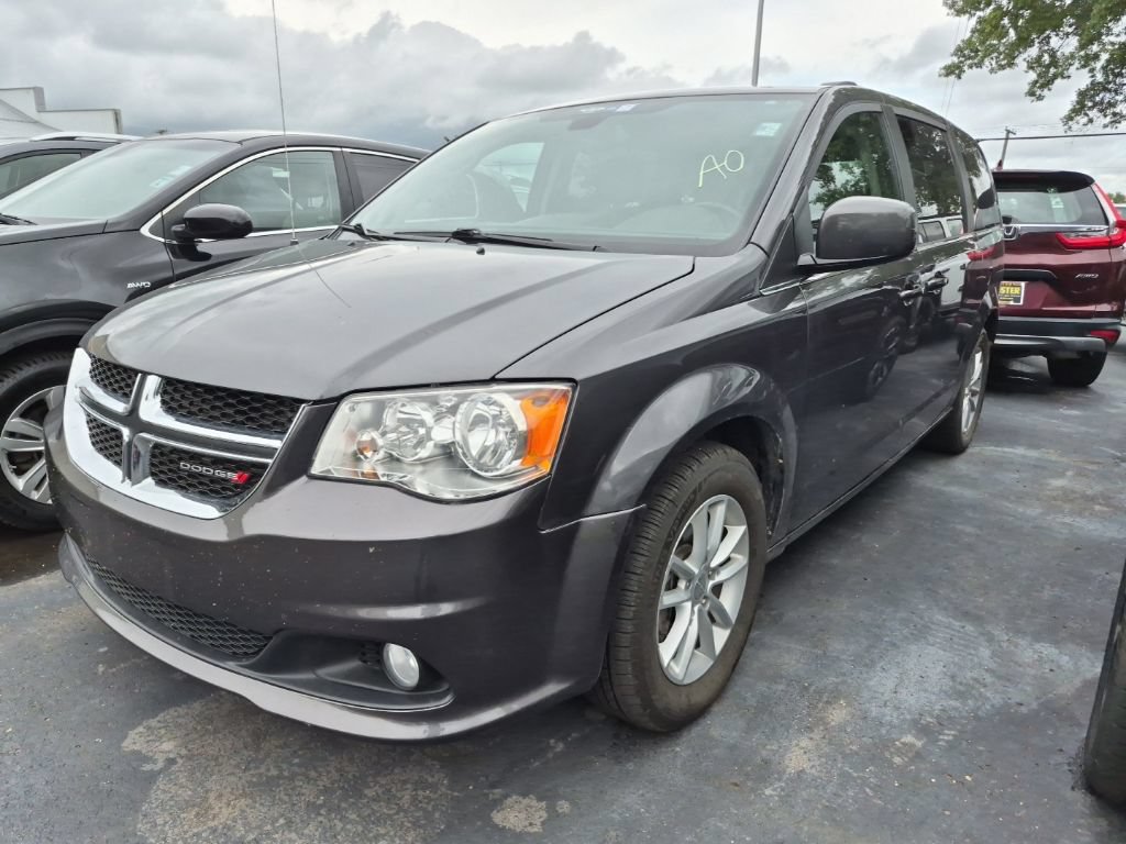 Used 2019 Dodge Grand Caravan SXT FWD image 2