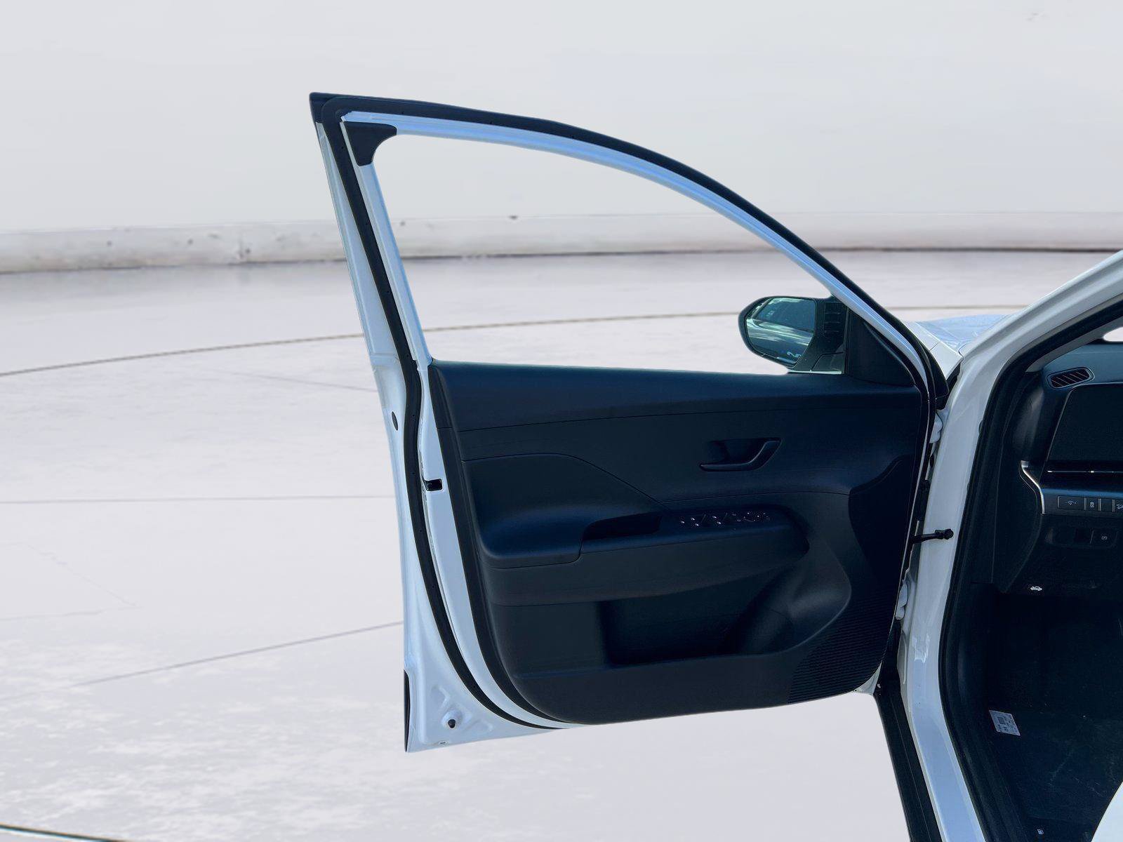 New 2026 Hyundai Kona SEL Sport FWD image 17