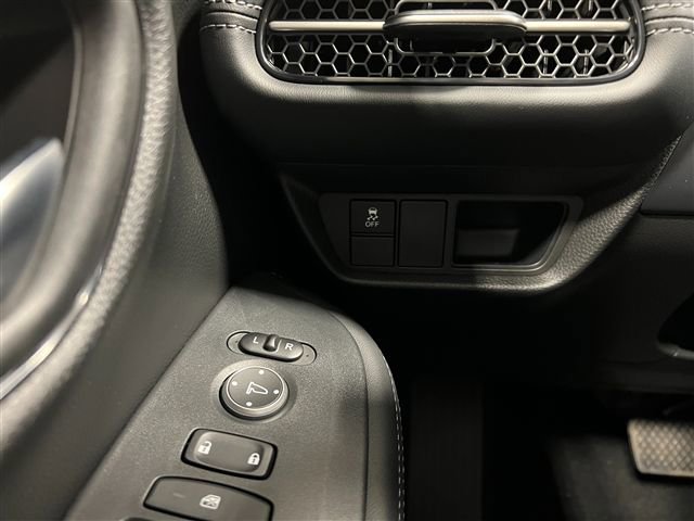 New 2025 Honda HR-V EX-L image 17