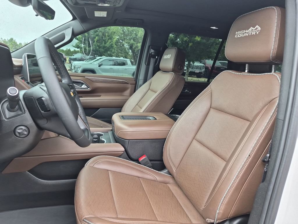 Used 2024 Chevrolet Tahoe High Country w/ Premium Package AWD/4WD image 21
