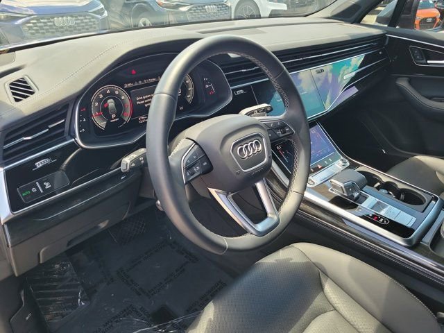 Used 2025 Audi Q7 3.0T Premium Plus w/ Premium Plus Package AWD/4WD image 17