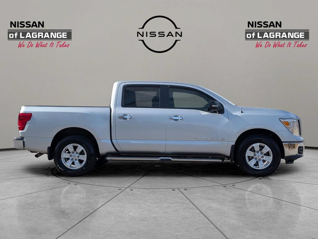 Used 2019 Nissan Titan SV AWD/4WD image 4