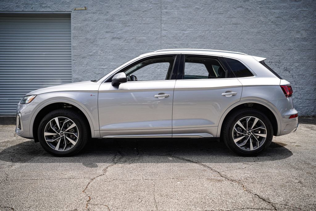 Used 2023 Audi Q5 2.0T Premium Plus w/ Premium Plus Package AWD/4WD image 9