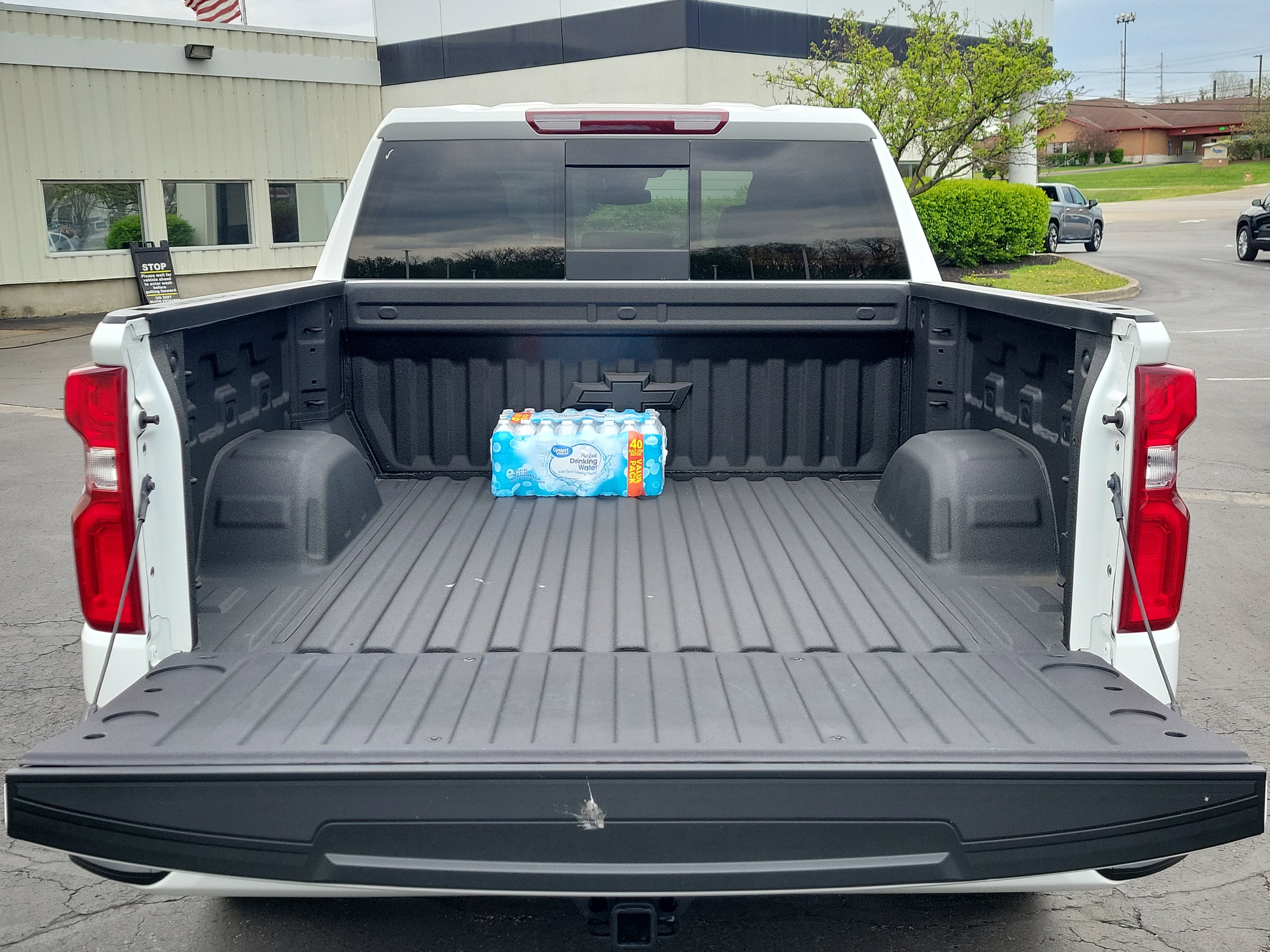 Used 2025 Chevrolet Silverado 1500 RST w/ Convenience Package II AWD/4WD image 8
