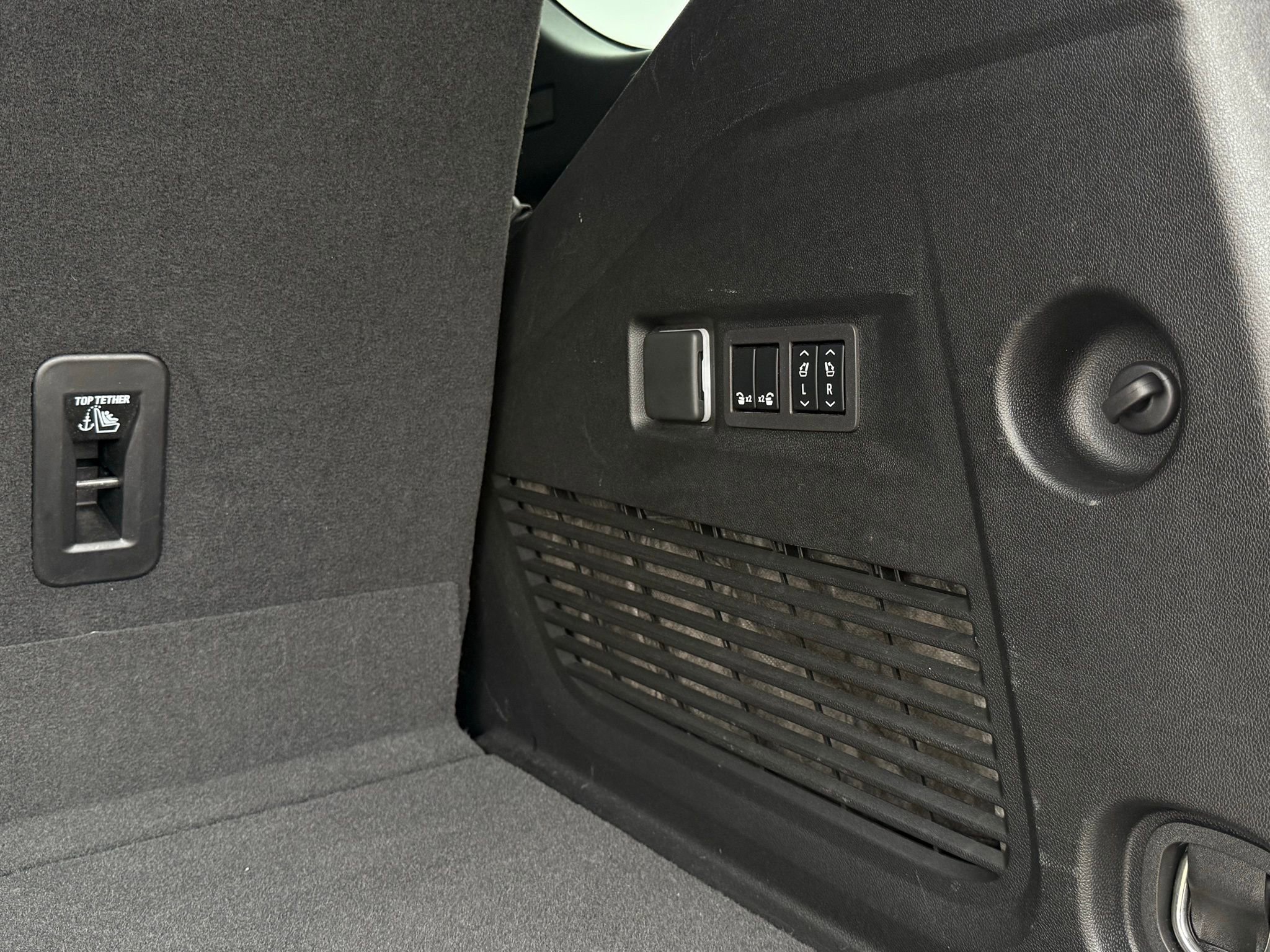 Used 2023 Chevrolet Tahoe Z71 image 42