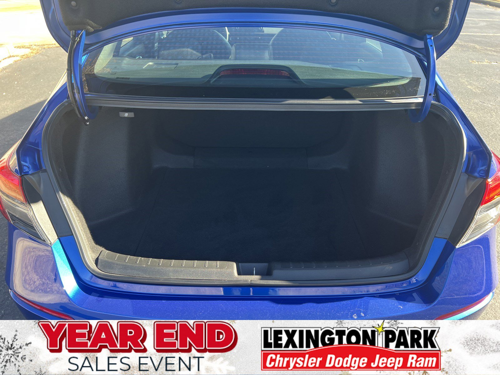 Used 2023 Honda Civic Sport image 9