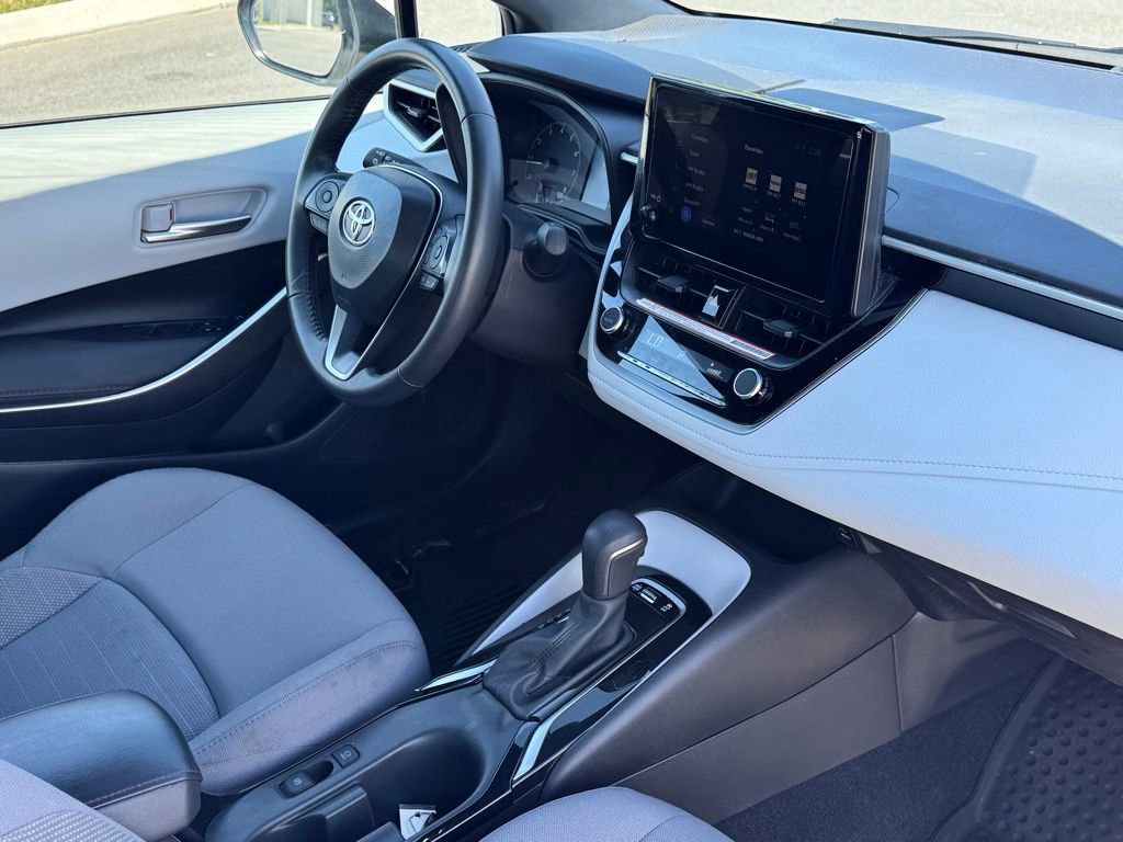 Used 2025 Toyota Corolla SE FWD image 30