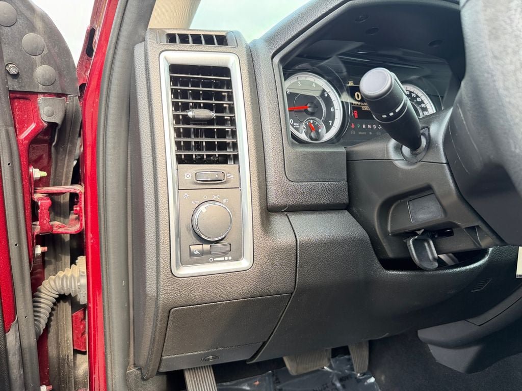 Used 2022 RAM 1500 Classic SLT AWD/4WD image 19