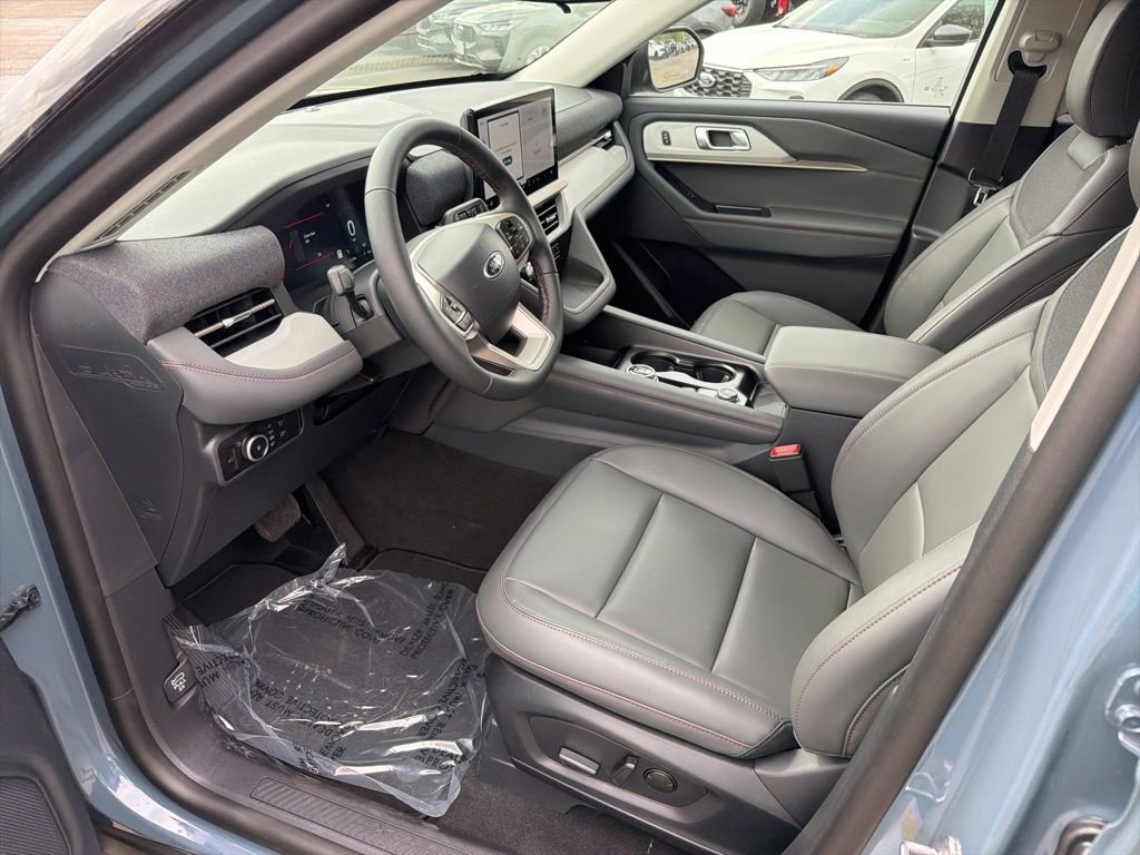 New 2026 Ford Explorer Active image 22