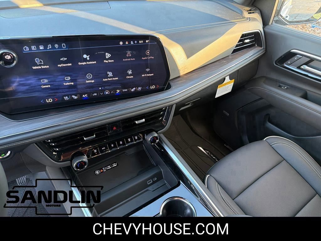 New 2026 Chevrolet Suburban Premier RWD image 30