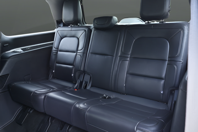 Used 2024 Lincoln Navigator Reserve AWD/4WD image 20