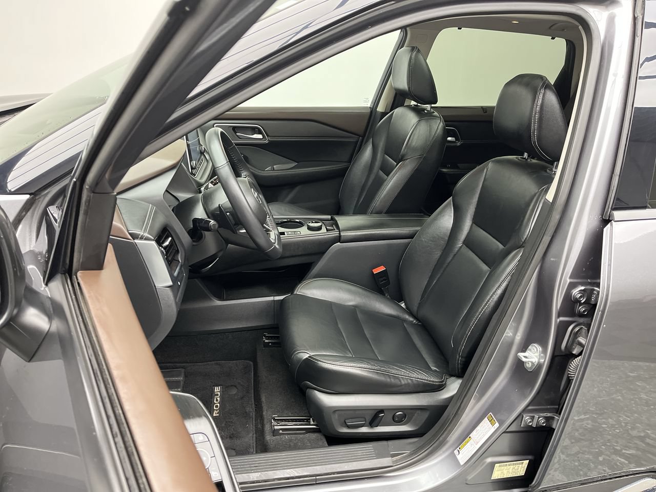 Used 2021 Nissan Rogue SL AWD/4WD image 9