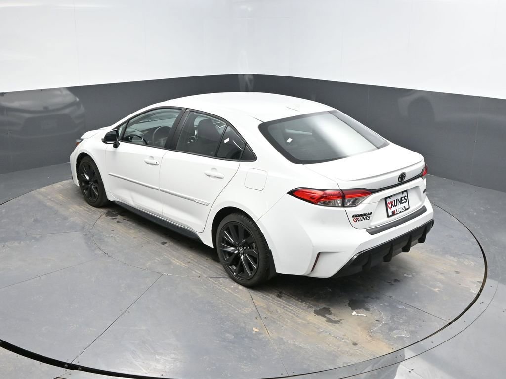 Used 2023 Toyota Corolla SE image 28