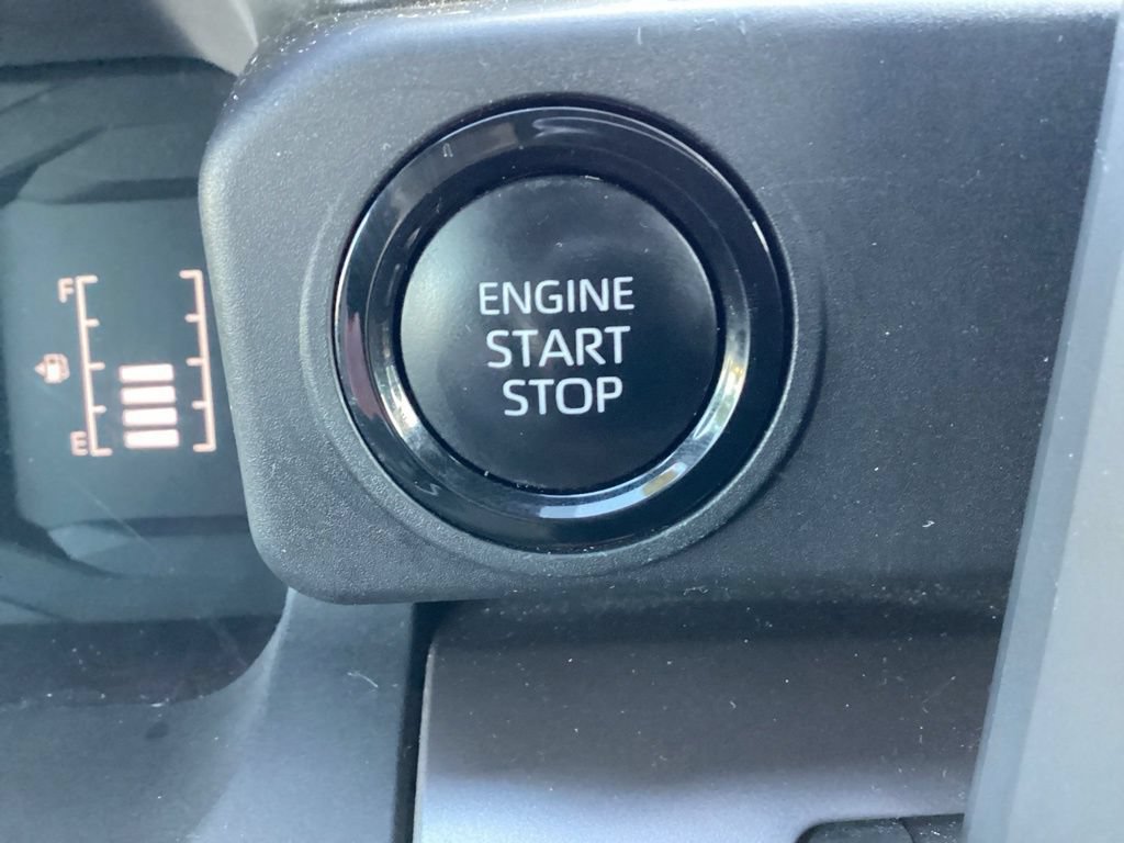 Used 2024 Toyota Tacoma SR5 AWD/4WD image 19