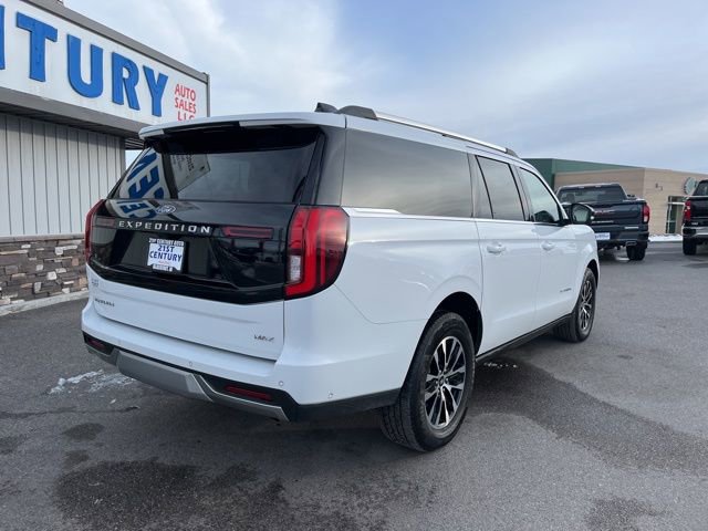 Used 2025 Ford Expedition Max Platinum image 11