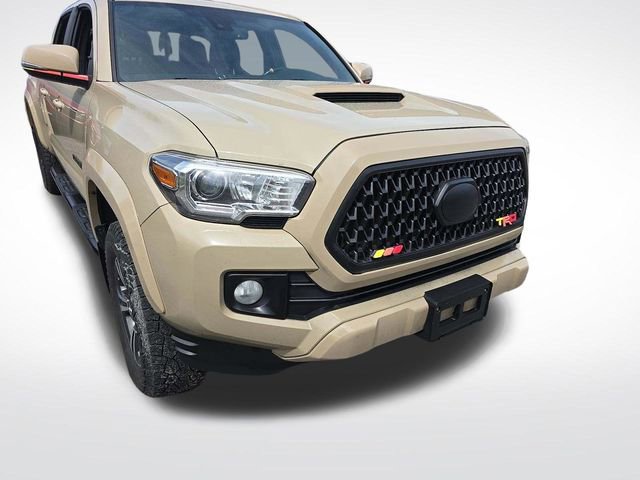 Used 2019 Toyota Tacoma TRD Sport AWD/4WD image 14