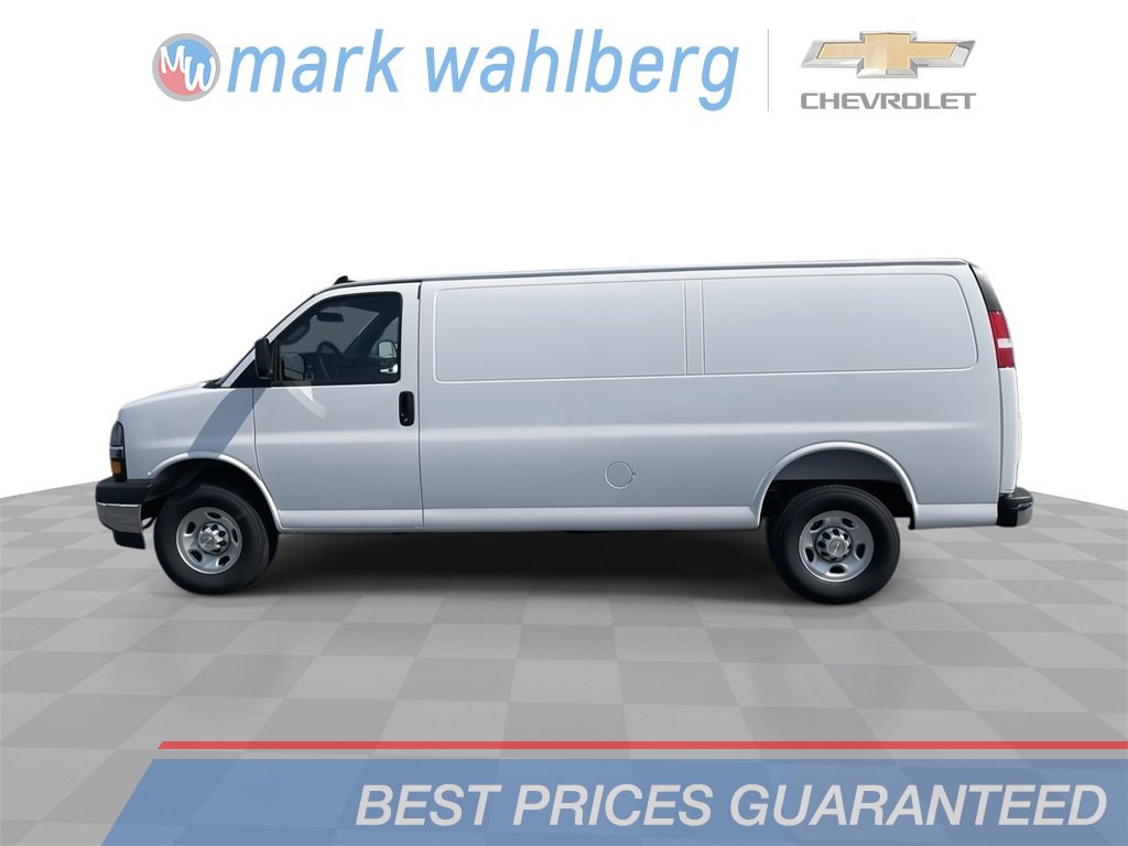 New 2025 Chevrolet Express 3500 Extended w/ Driver Convenience Package