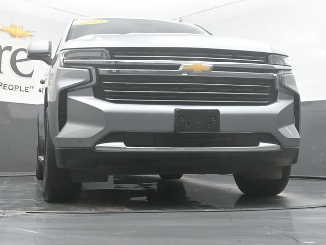 Used 2024 Chevrolet Tahoe LT w/ Luxury Package AWD/4WD image 3