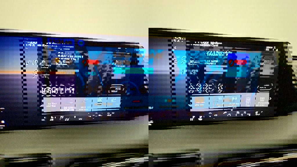 Used 2025 Nissan Armada PRO-4X w/ Pro-4X Premium Package image 19