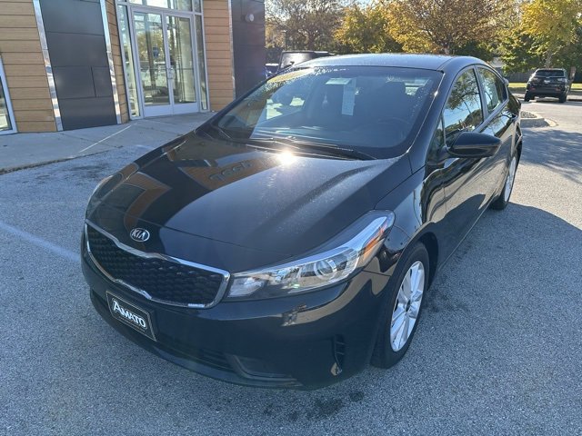 Used 2017 Kia Forte S image 4