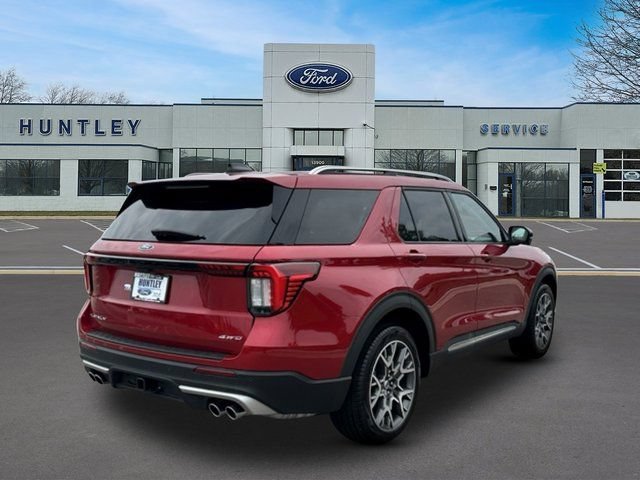 Used 2025 Ford Explorer Platinum w/ Ultimate Package AWD/4WD image 4