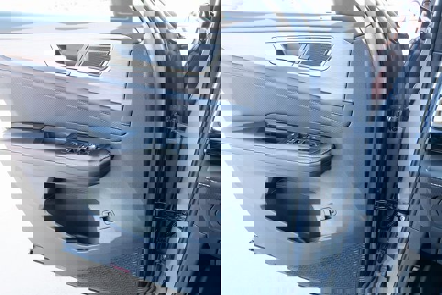 New 2026 Volkswagen Atlas Cross Sport SE image 26