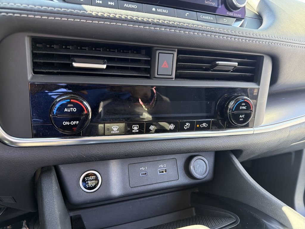 Used 2023 Nissan Rogue SV image 33