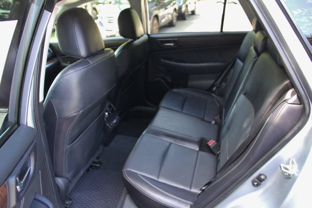 Used 2018 Subaru Outback 2.5i Limited AWD/4WD image 34