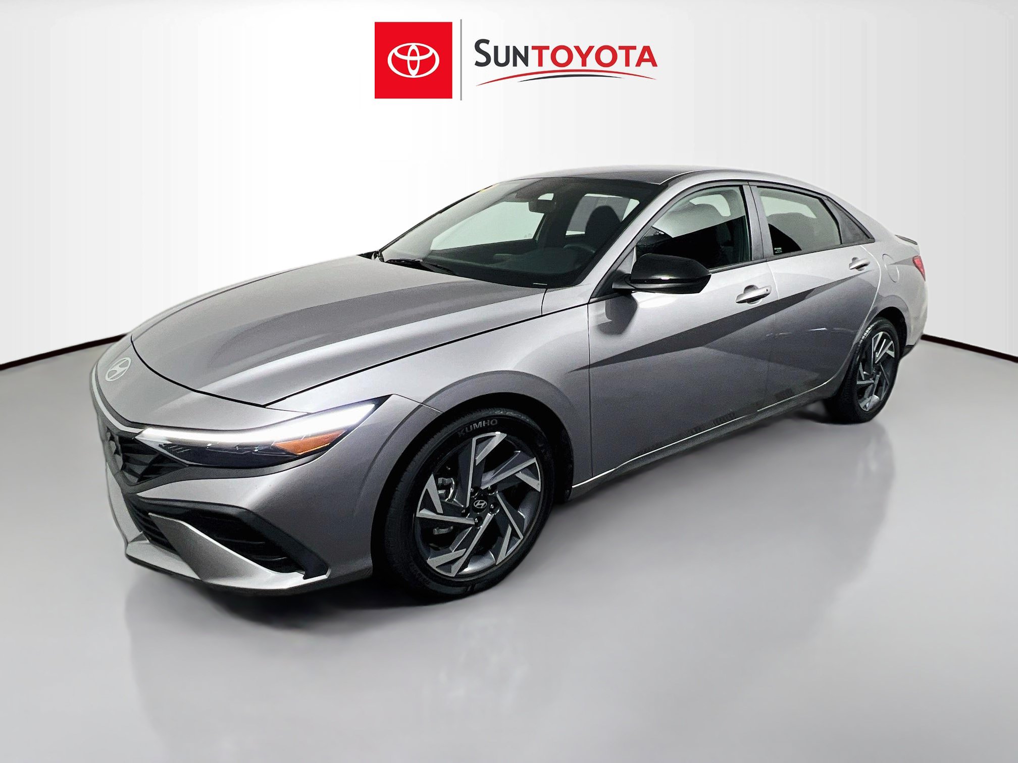 Used 2025 Hyundai Elantra Sport FWD image 9