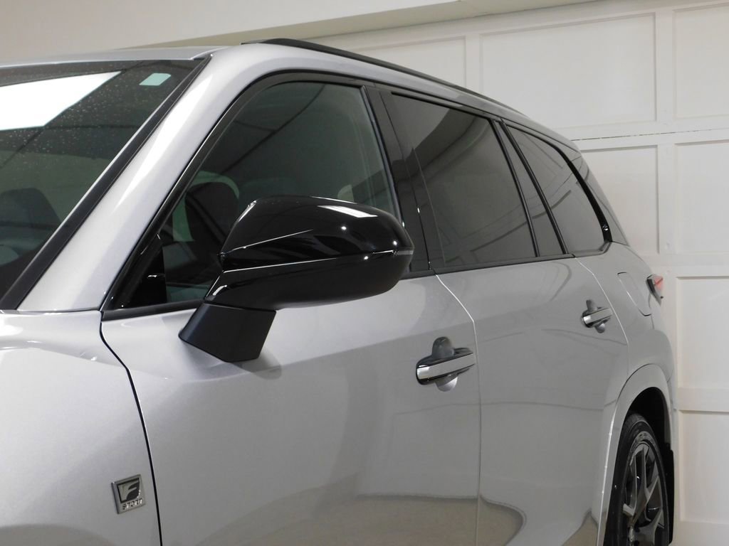Used 2026 Lexus TX 500h AWD image 17