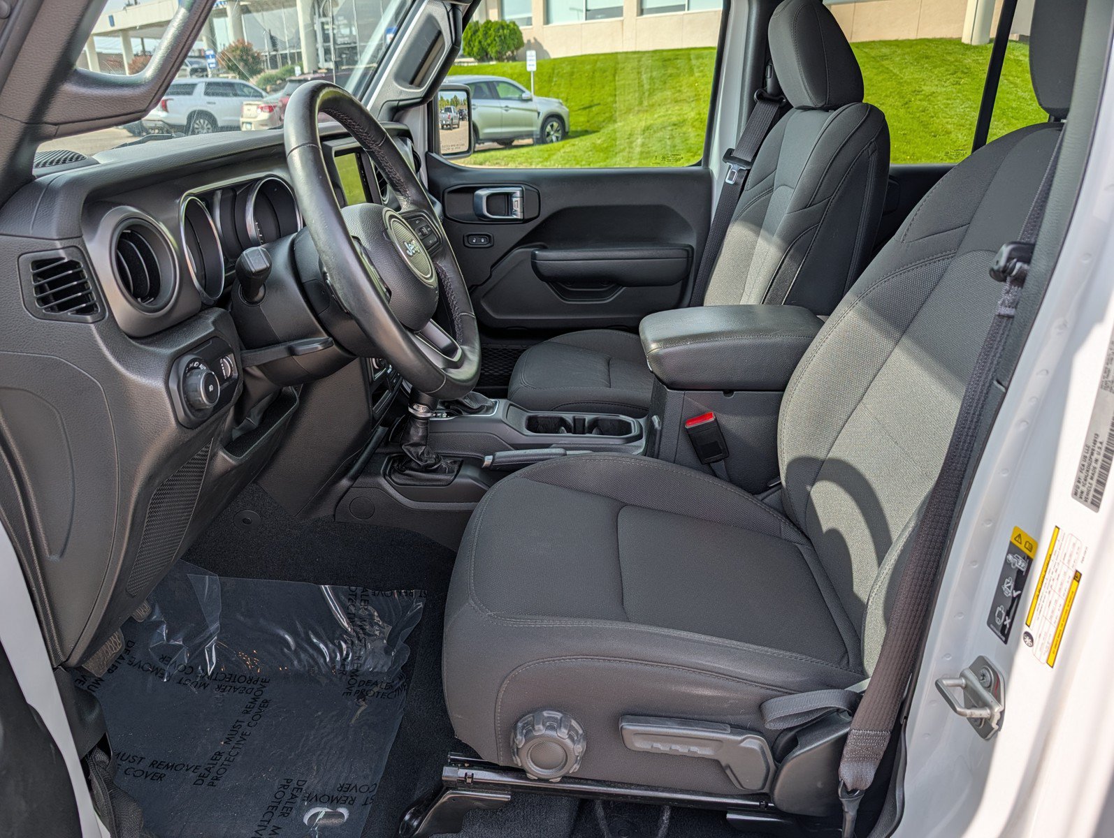 Used 2023 Jeep Wrangler Unlimited Sport AWD/4WD image 12