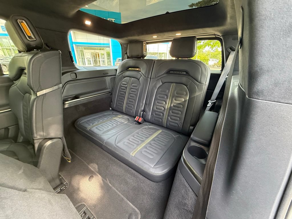 Used 2023 Rivian R1S Adventure AWD/4WD image 26