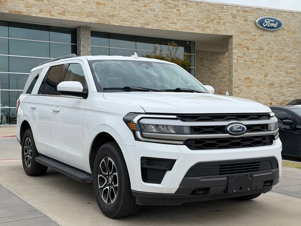 Used 2022 Ford Expedition XLT AWD/4WD image 17