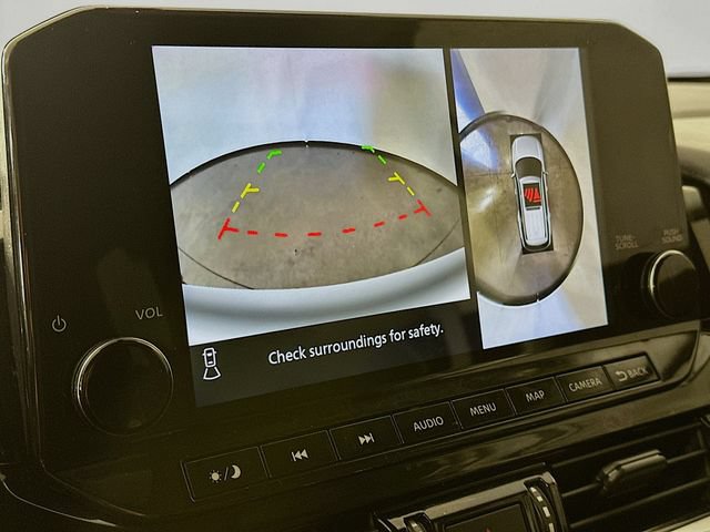 Used 2022 Nissan Pathfinder SL AWD/4WD image 15