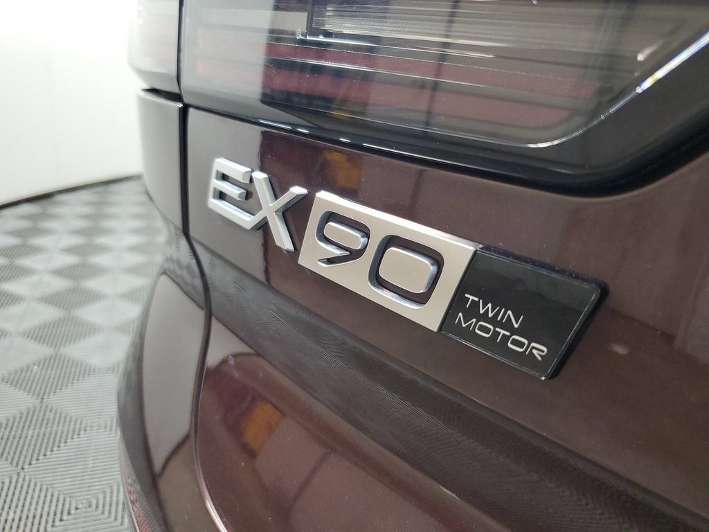 Used 2025 Volvo EX90 Ultra AWD/4WD image 6