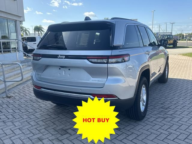 Used 2024 Jeep Grand Cherokee Laredo w/ Luxury Tech Group I image 6