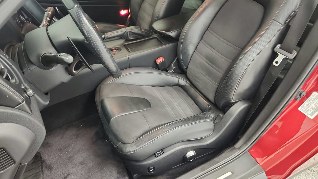 Used 2015 Nissan GT-R Premium AWD/4WD image 31