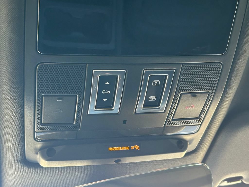 Used 2024 Land Rover Defender 130 Outbound AWD/4WD image 18