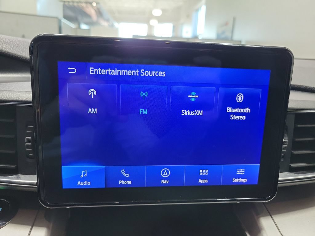 Used 2021 Ford Explorer XLT w/ Equipment Group 202A AWD/4WD image 42