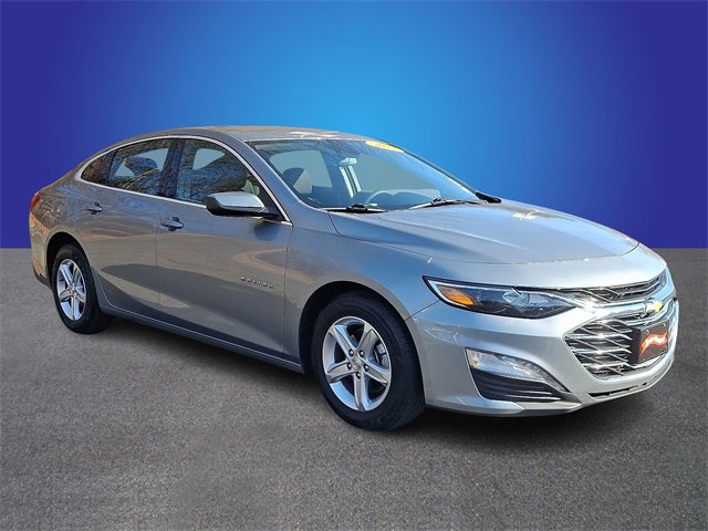 Used 2024 Chevrolet Malibu LT image 3