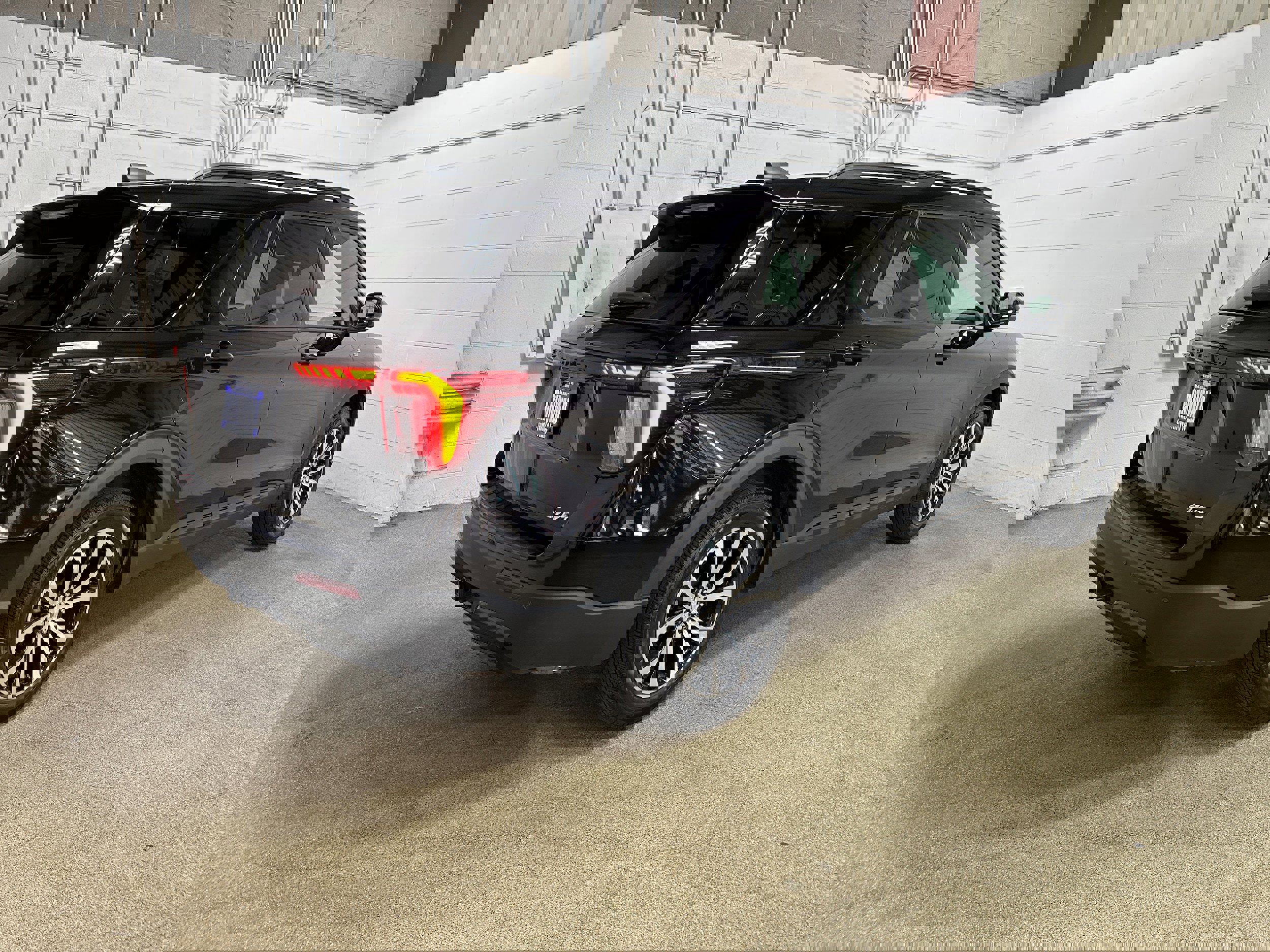 Certified 2025 Ford Explorer ST-Line image 7