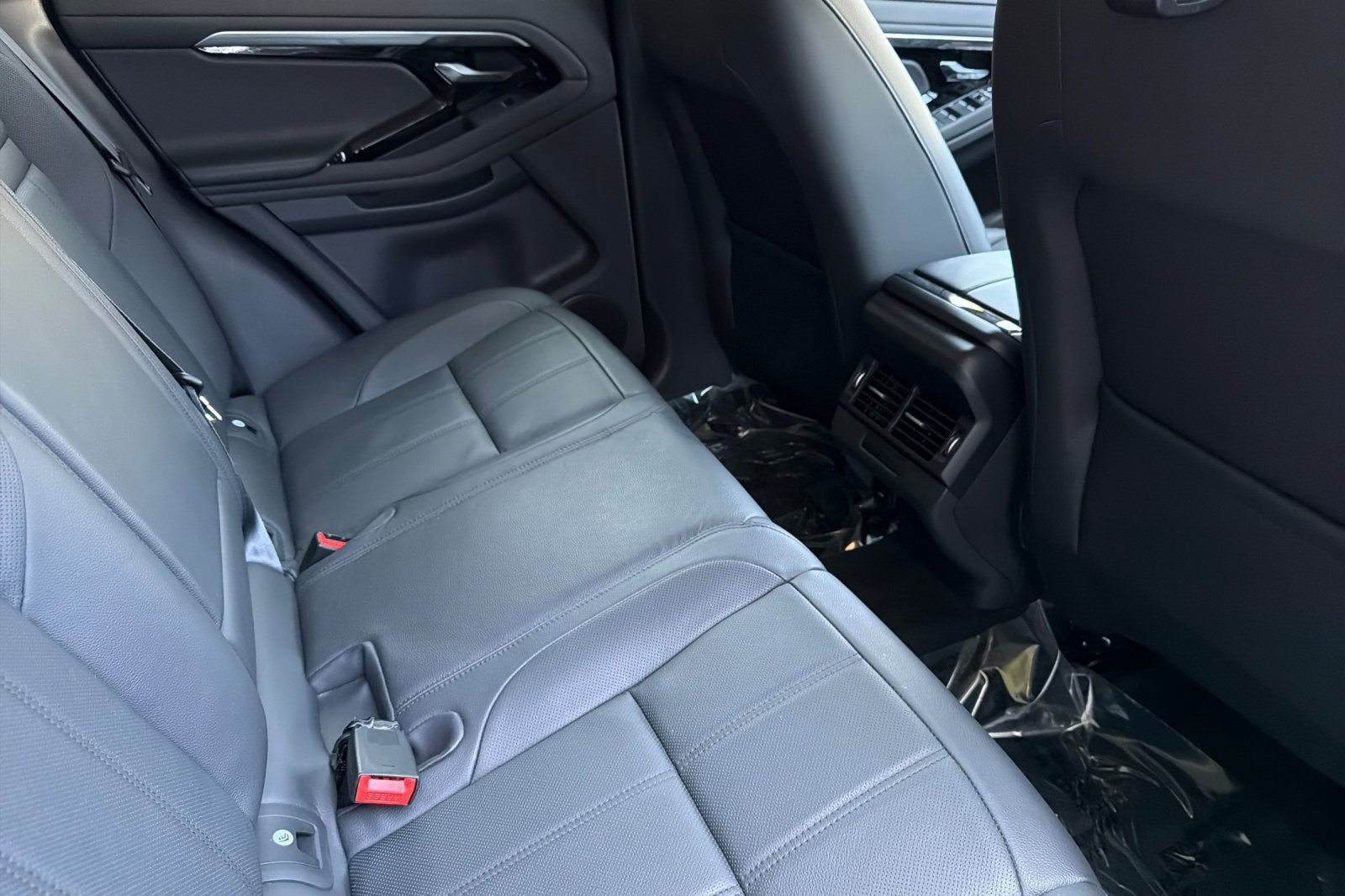 Used 2023 Land Rover Range Rover Evoque S AWD/4WD image 33